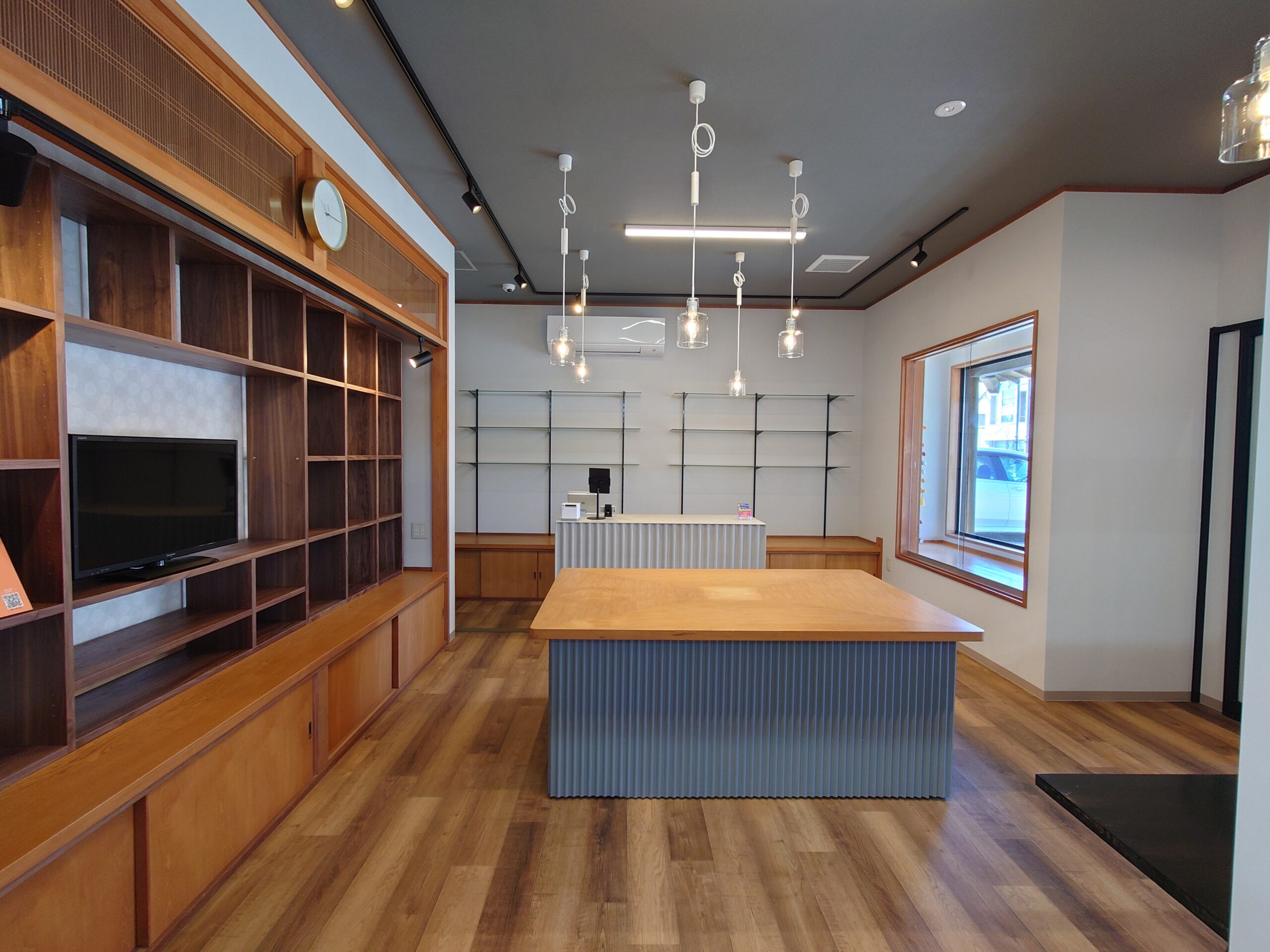 古い 店舗 リノベーション